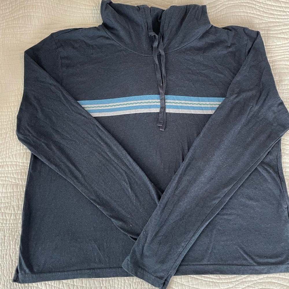 Hooded long sleeve blue top